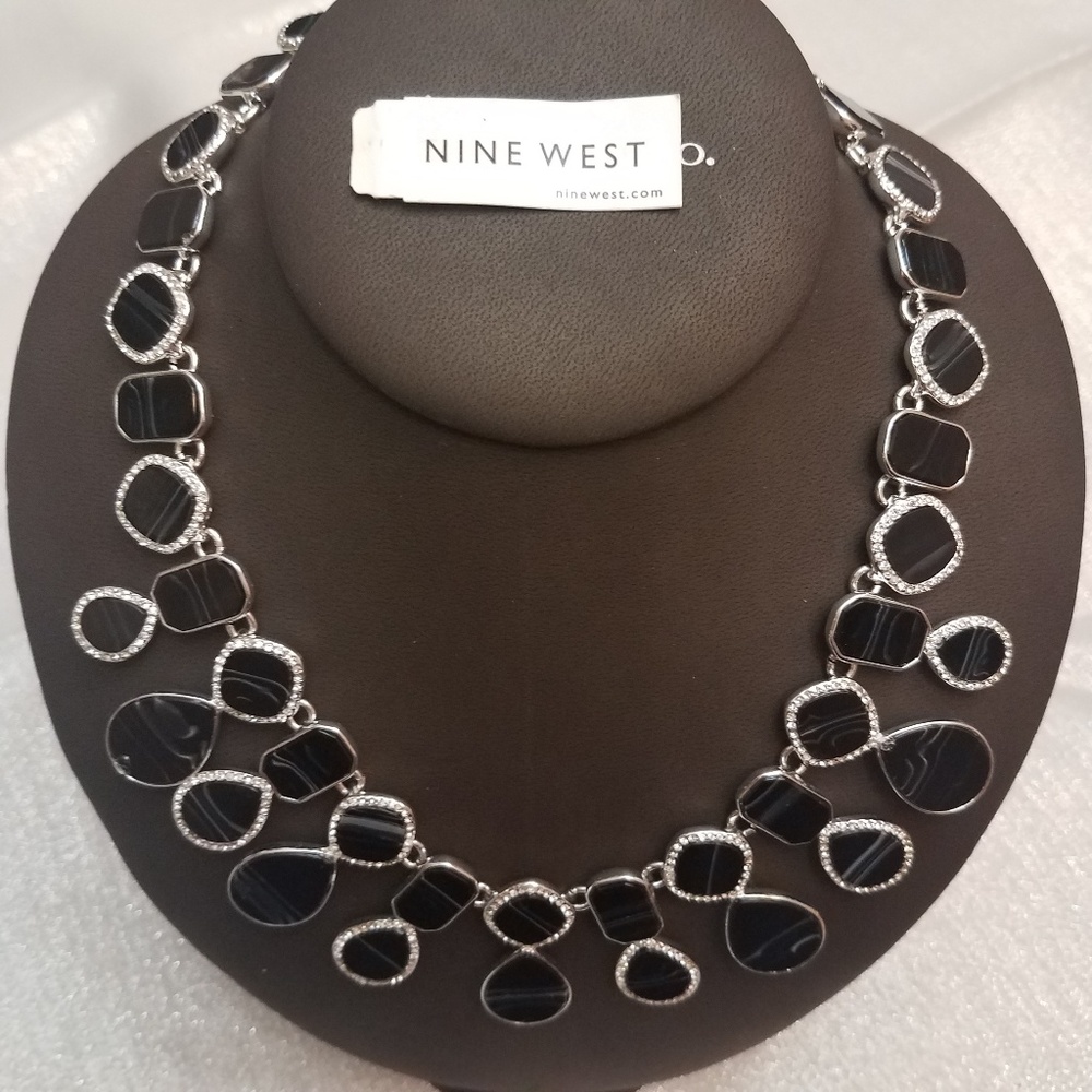 NWT:Nine West black and silvertone bib necklace.